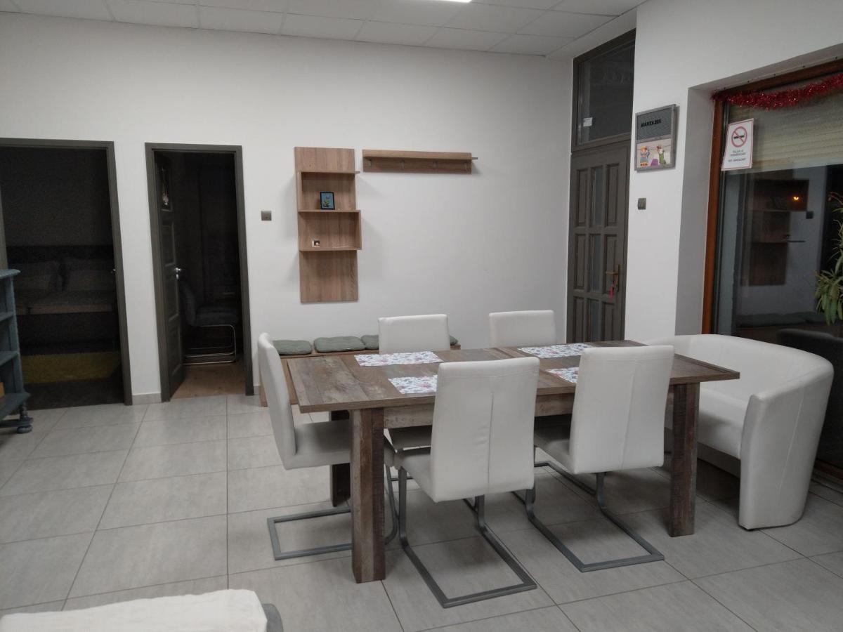 Silver Dream Apartmanhaz Debrecen Exterior foto